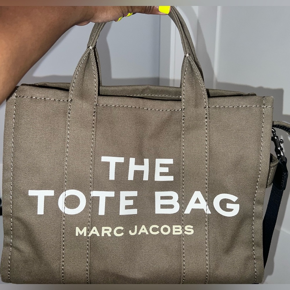 THE MEDIUM TOTE BAG SLATE GREEN